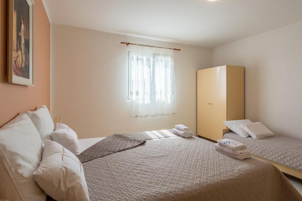 Apartment Boja Biograd Na Moru Eksteriør billede
