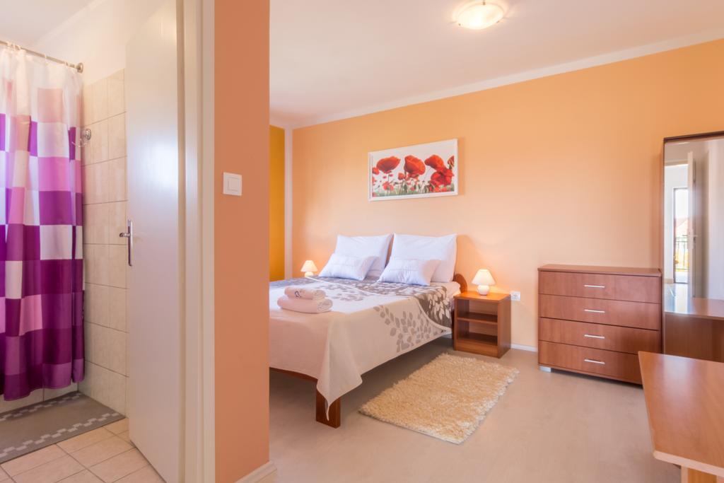 Apartment Boja Biograd Na Moru Eksteriør billede