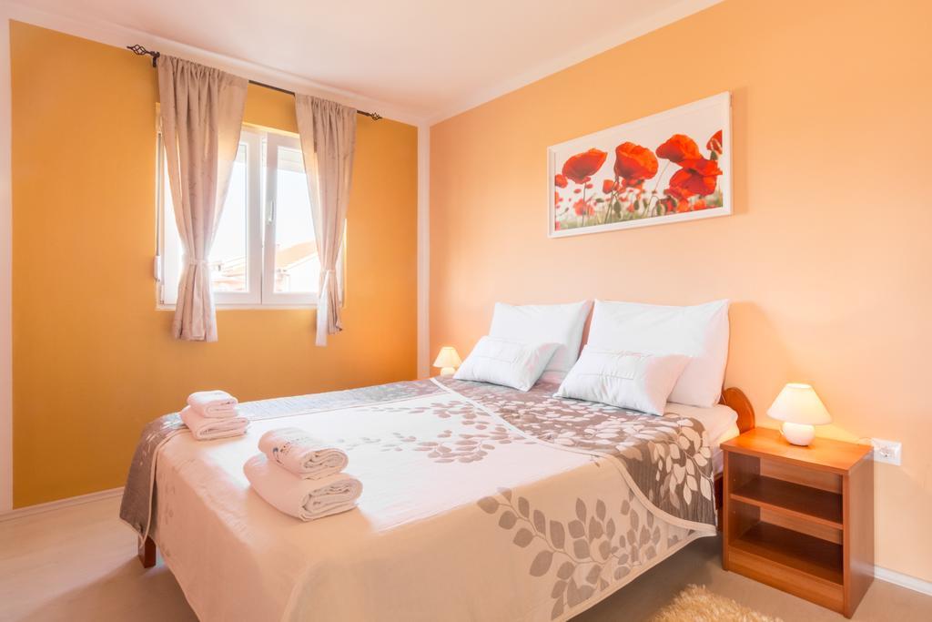 Apartment Boja Biograd Na Moru Eksteriør billede